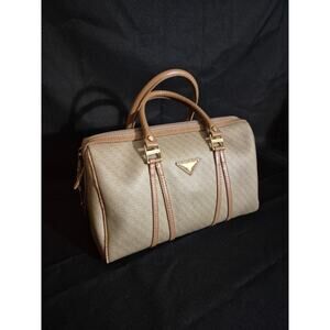 Gold Hunter Satchel Handbag, Shoulder Bag, Tan Brown With Locking Zipper